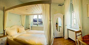 Zimmer mit Moselblick